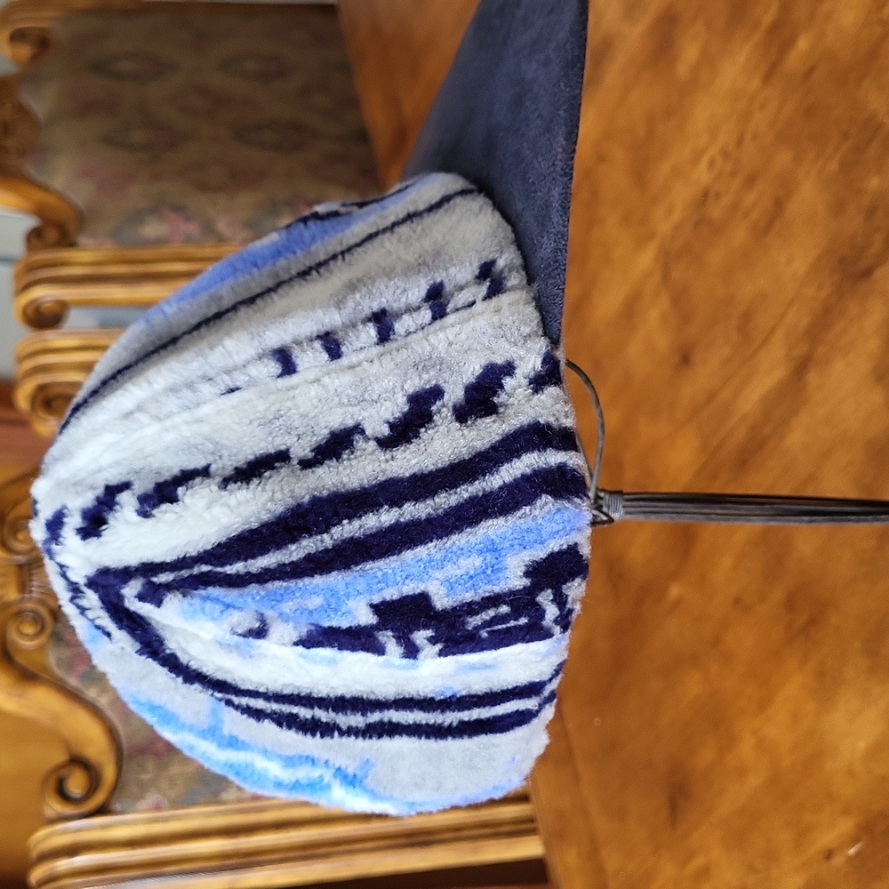 Tsunami hat - Picture 4 of 6